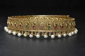 Antique gold vaddanam