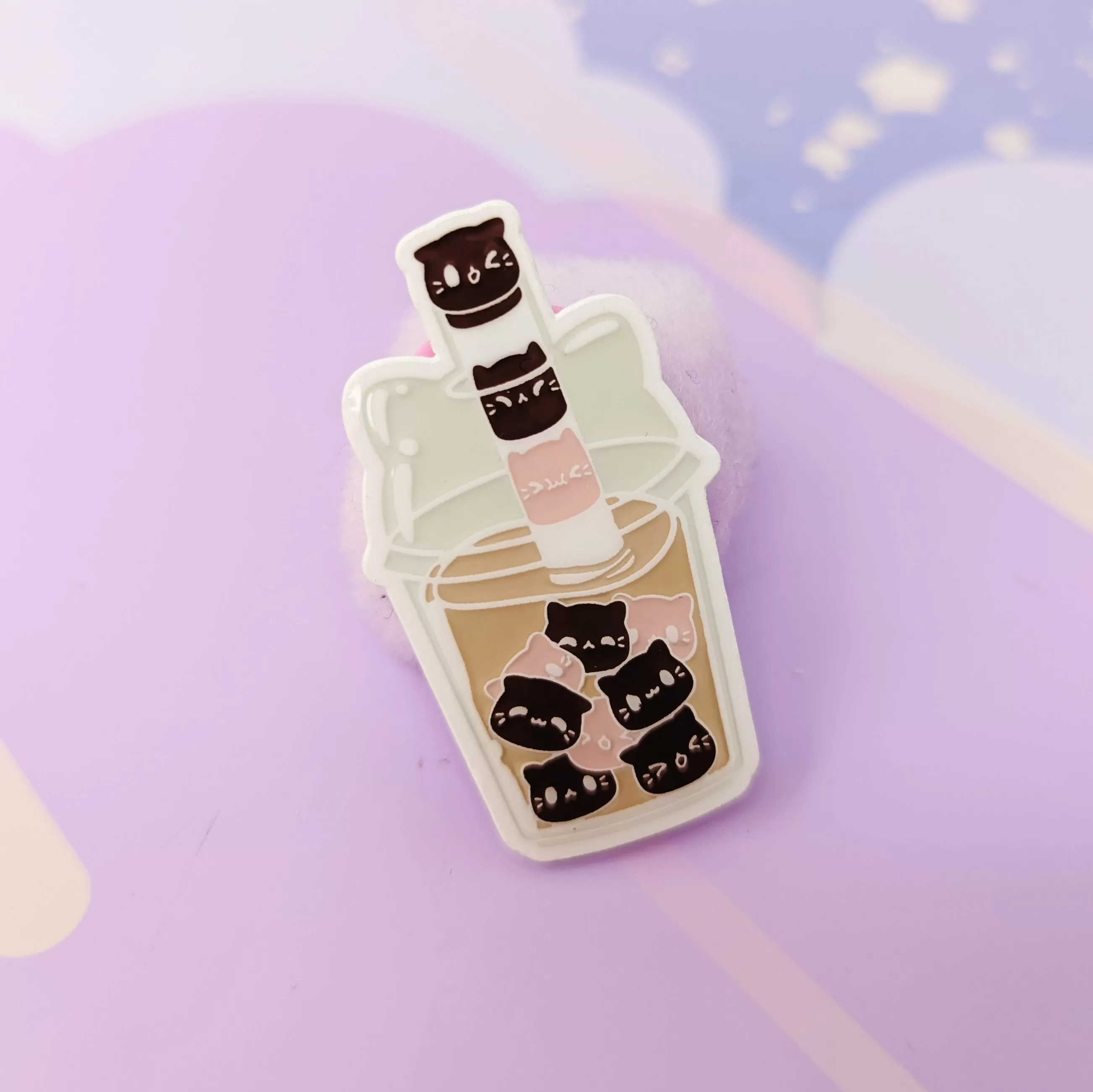 Bubble Kittea Enamel Pins - Thai Tea