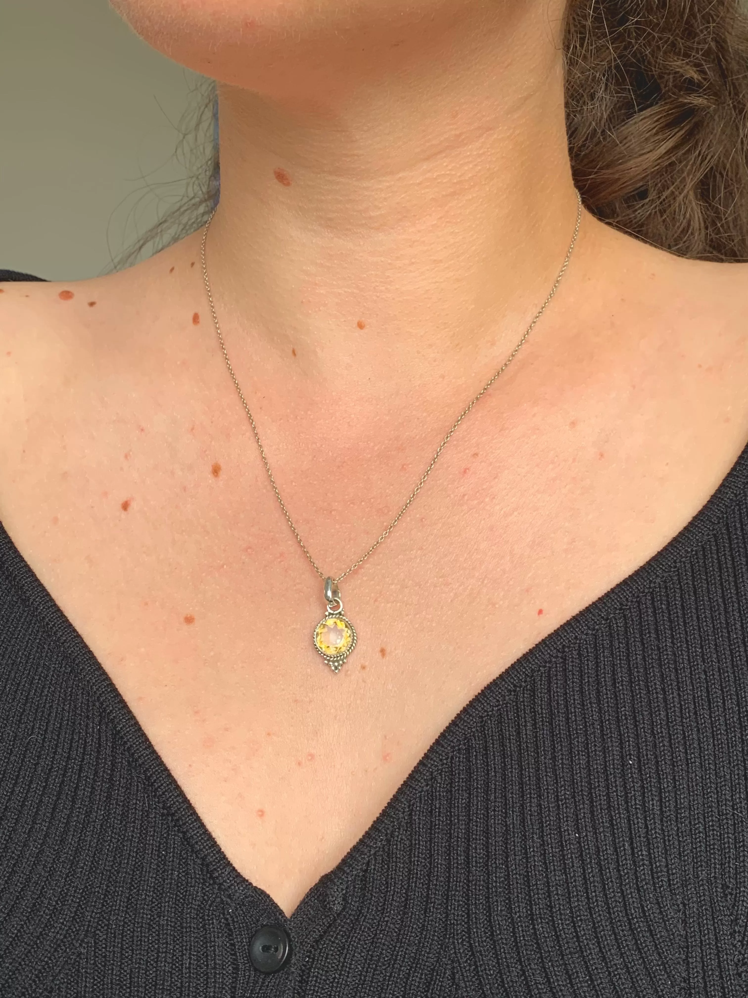 Citrine Cassia Dot Pendant - Faceted