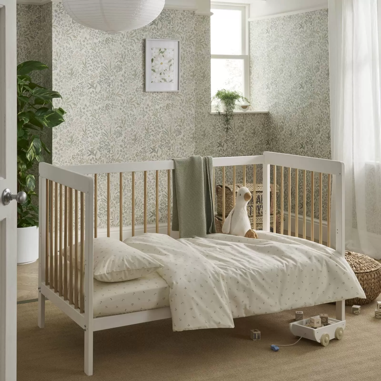 CuddleCo Nola 2pc Set Changer and Cot Bed - White & Natural