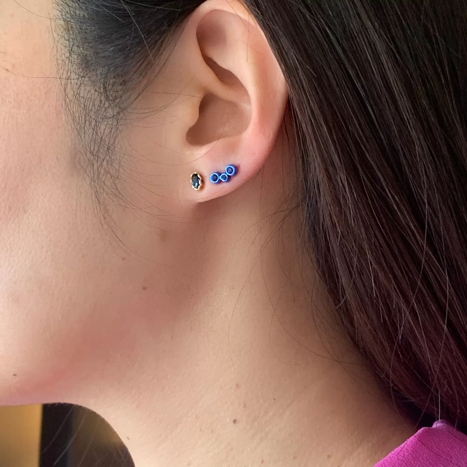 Electric Blue Mini 3-stone single stud earring