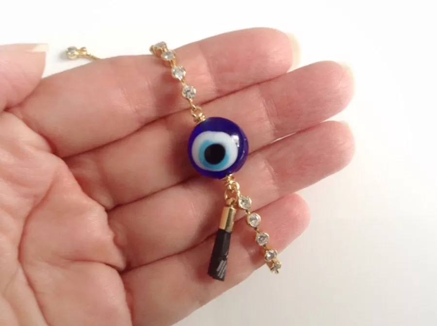 Gold Big Evil Eye Azabache Hand Bracelet