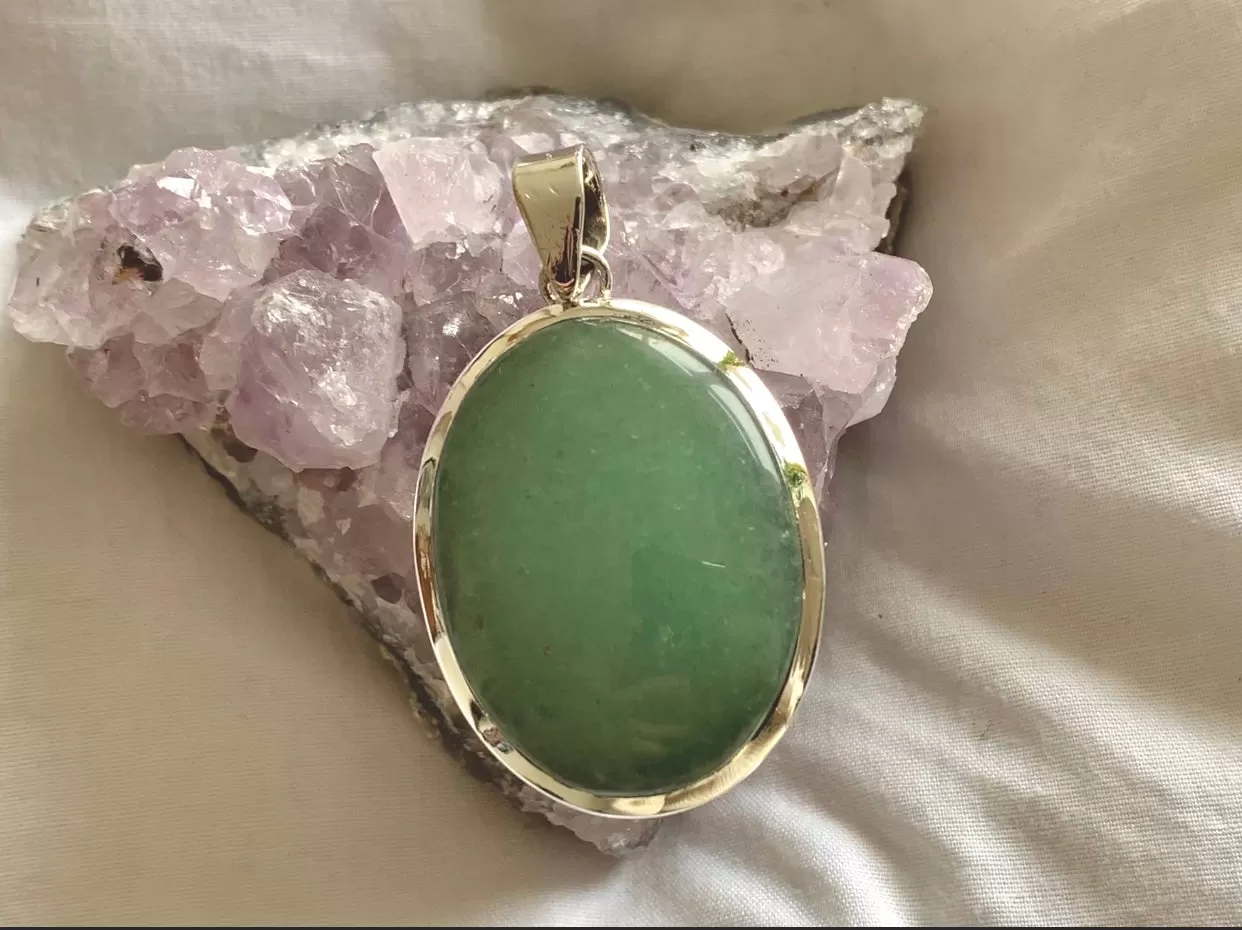 Green Aventurine Naevia Pendant - Large Oval