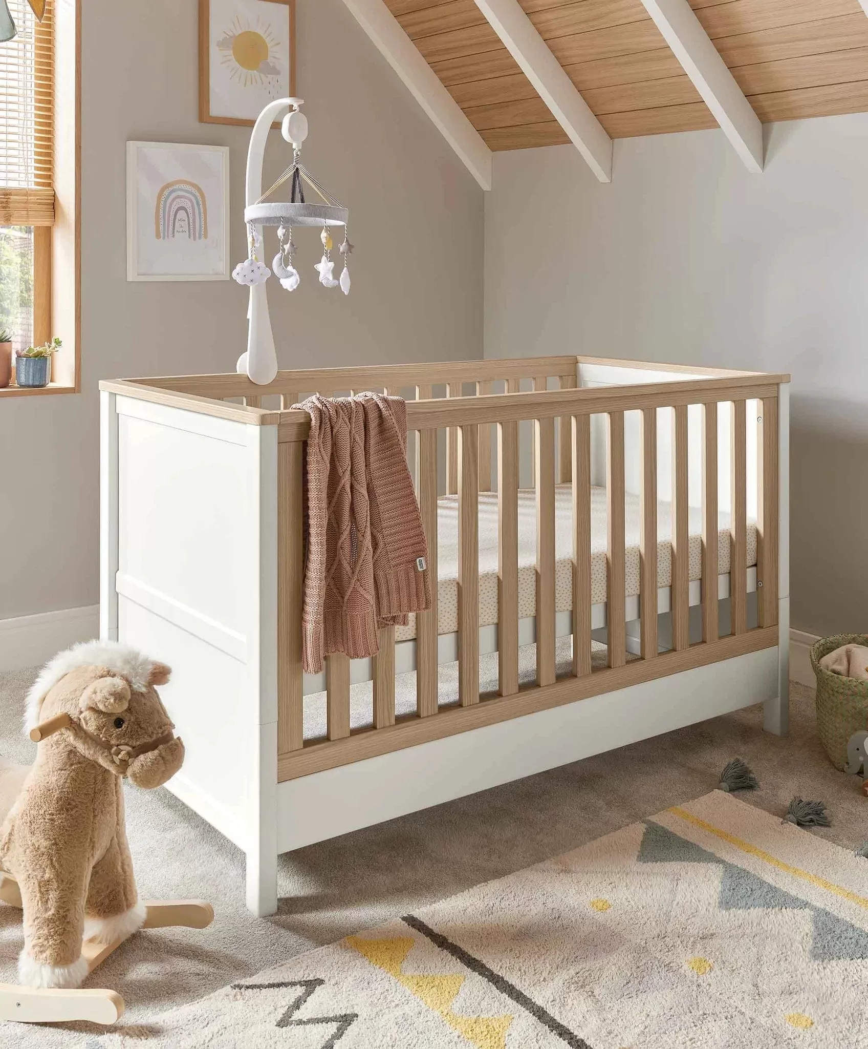 Mamas & Papas Harwell 2pc Cot Bed Furniture Set - White / Natural