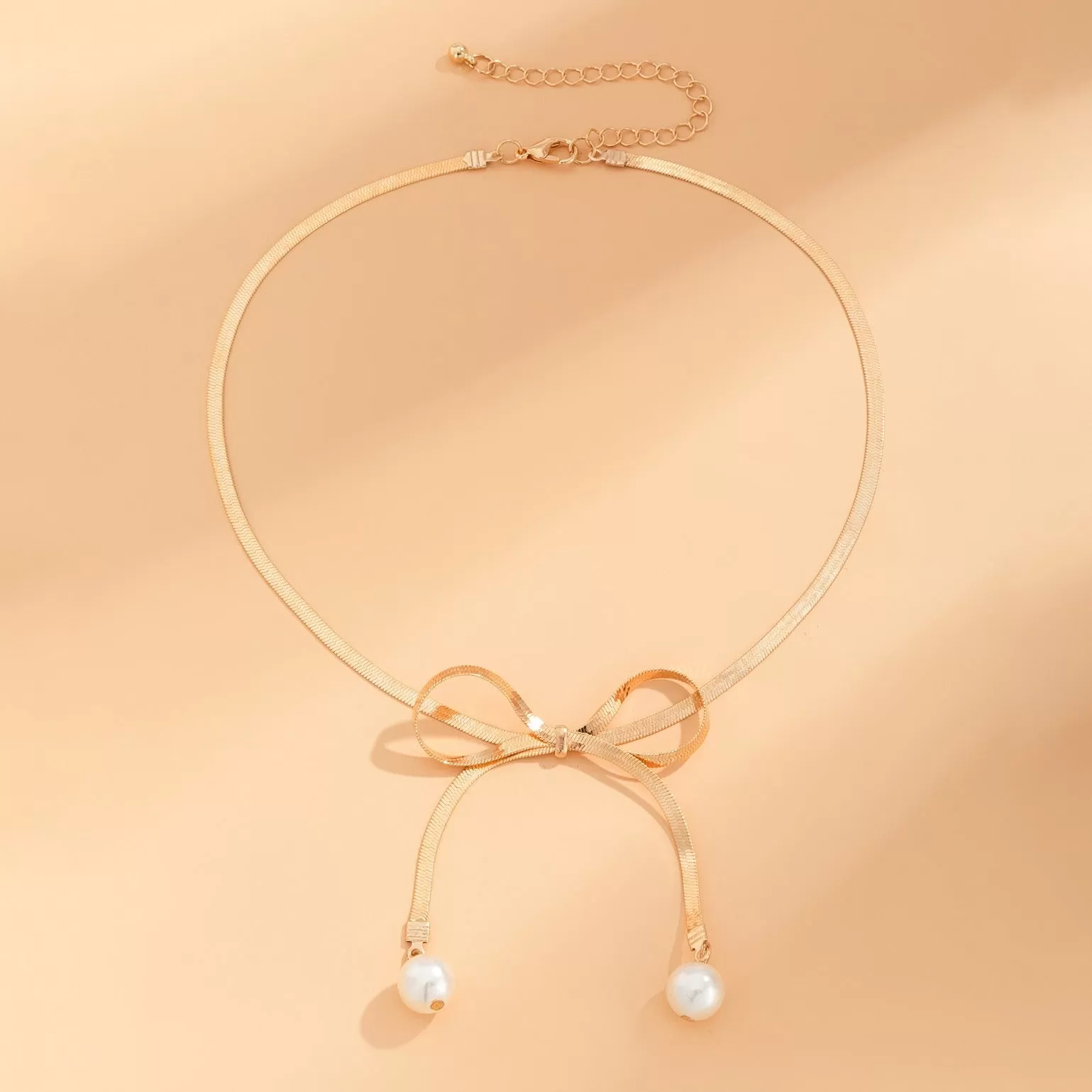 Pearl Pendants Bowknot Necklace