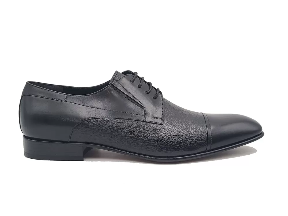 Pebble leather Cap-toe Oxford