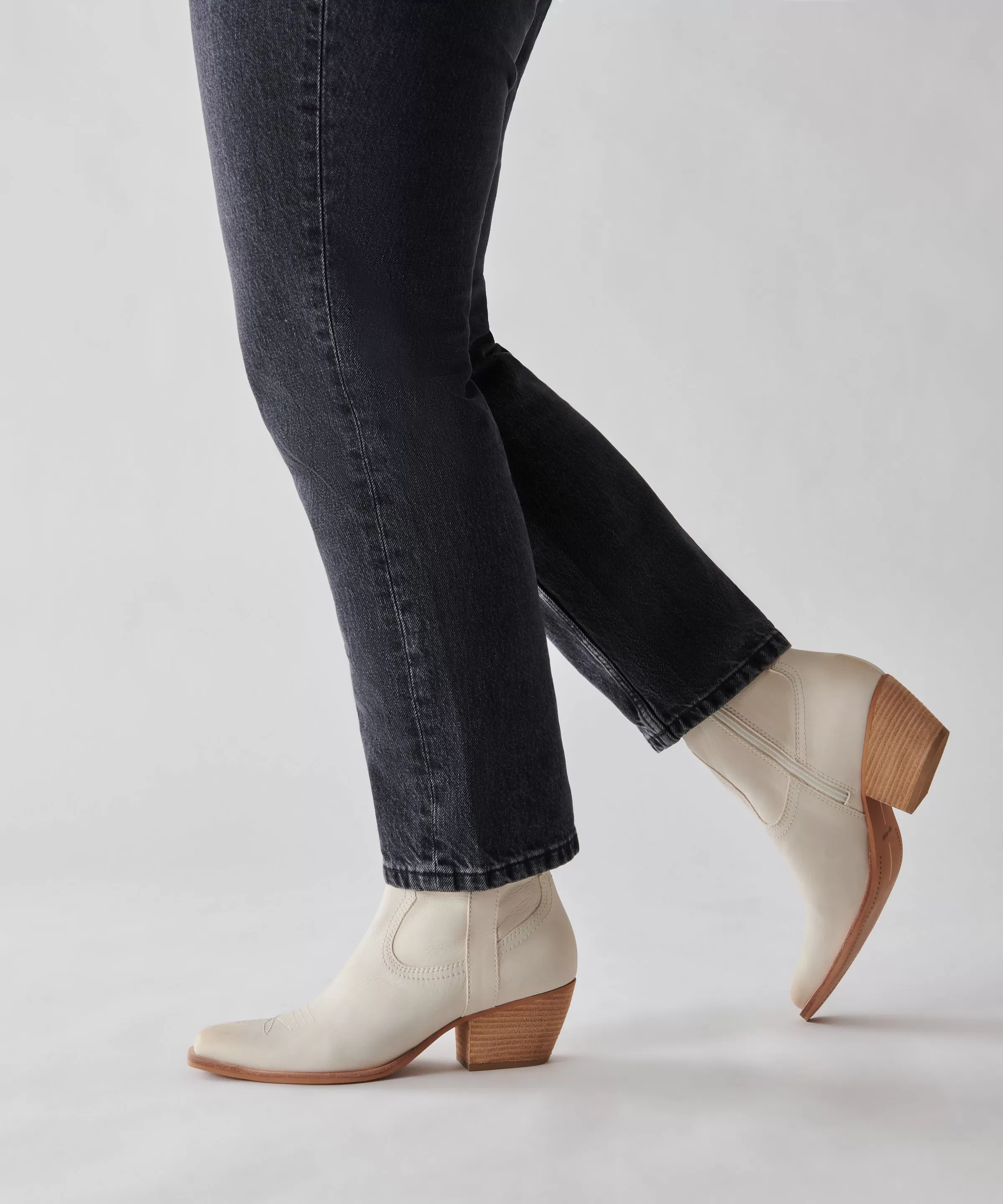 SILMA BOOTIES IVORY NUBUCK