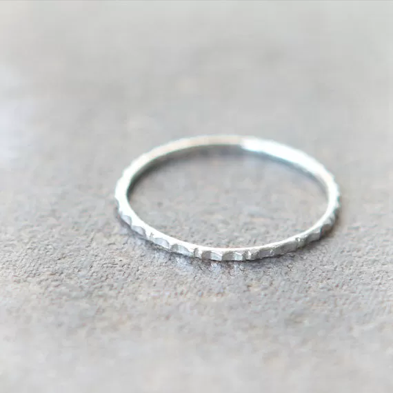 Skinny ring in sterling silver