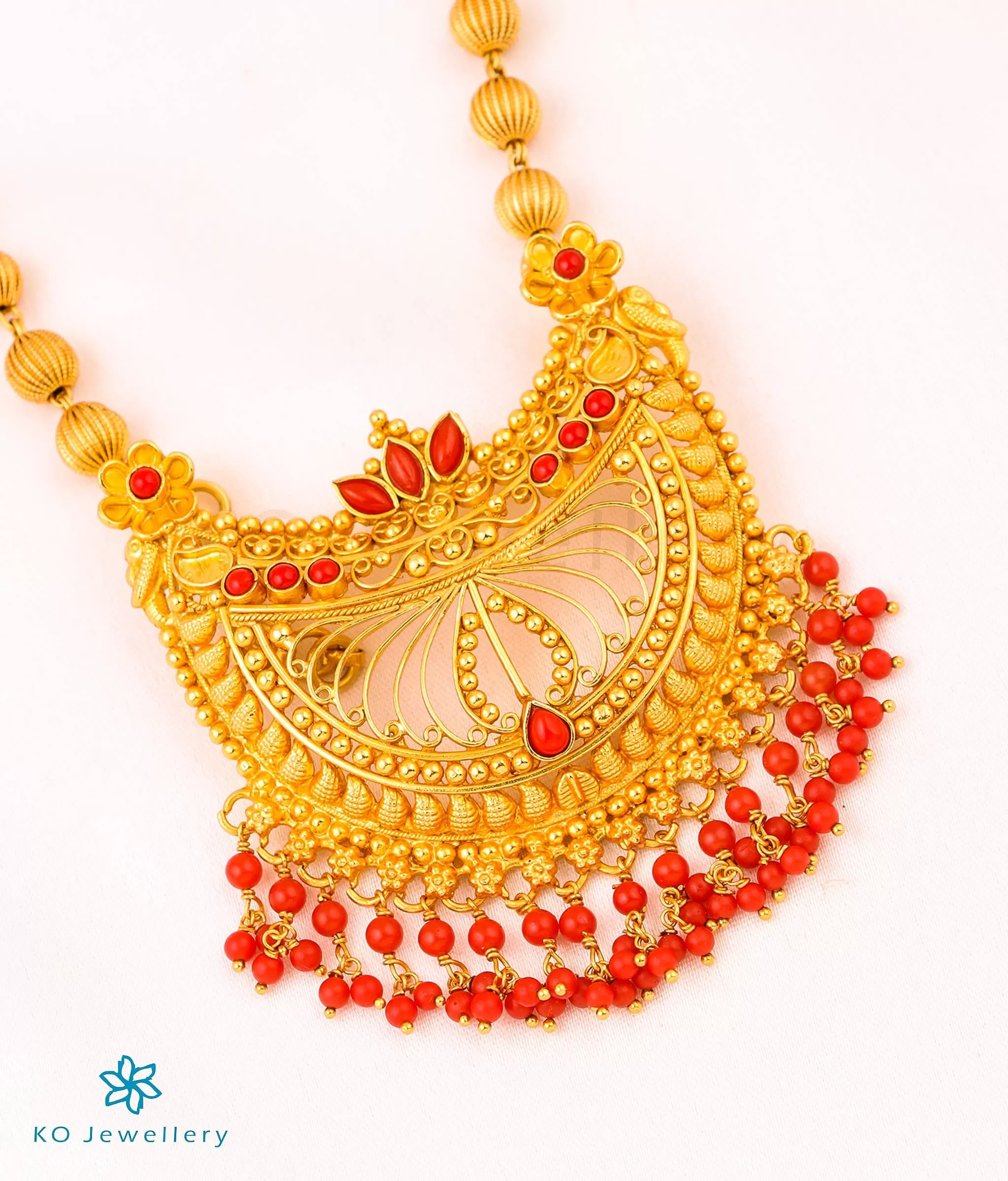 The Tvam Silver Jomale Necklace (Coral)